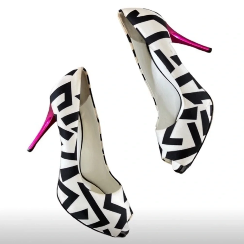 Giuseppe Zanotti Geometric 80s Inspired Retro Peep Toe Pumps Heels